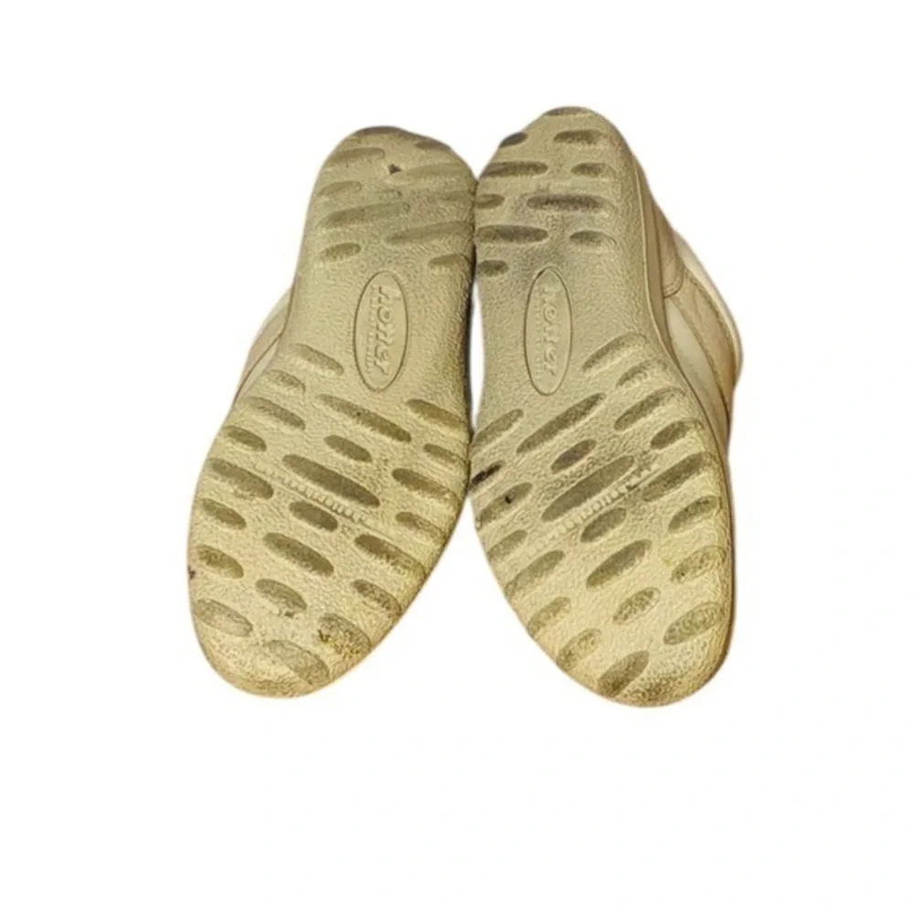Hotter Tone II Walking Sneaker Shoe in Cream & light Tan
